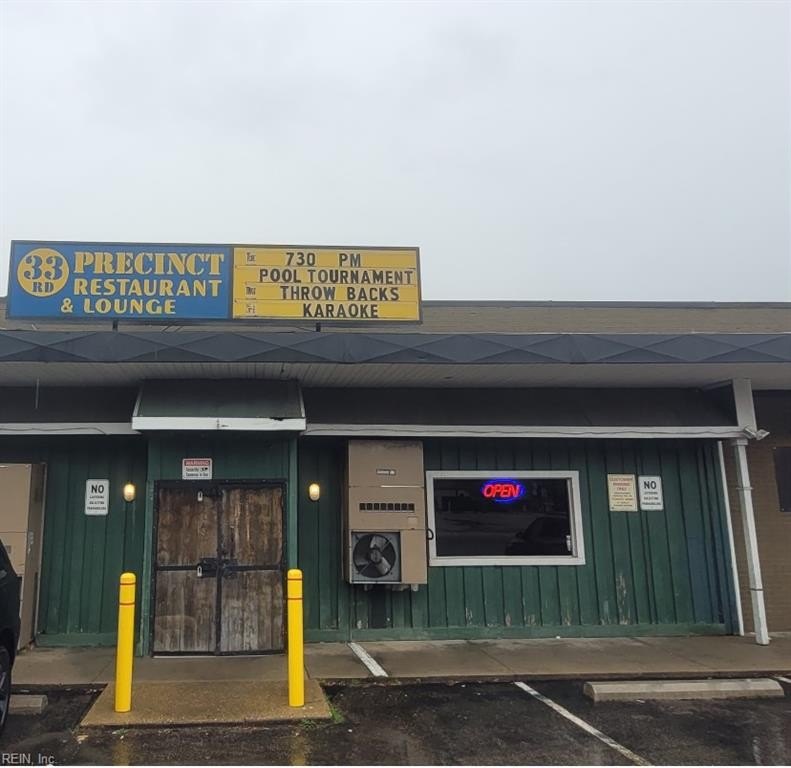 Turnkey established restaurant and lounge, seating capacity 125 - Beach Commercial for sale in Chesapeake, Virginia on Beachhouse.com
