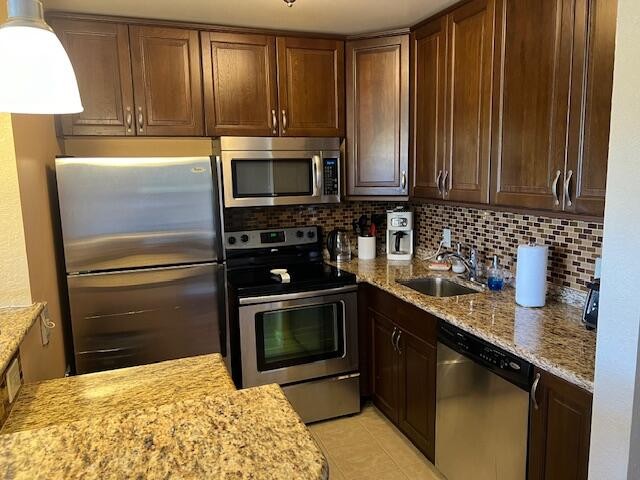 Nicely updated and beautifully furnished 1 bedroom 1.5 bath - Beach Condo for sale in Deerfield Beach, Florida on Beachhouse.com