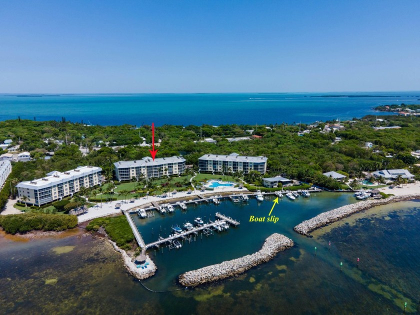 This 4 bedroom 3 bath top floor unit has the best views in Ocean - Beach Condo for sale in Plantation Key, Florida on Beachhouse.com