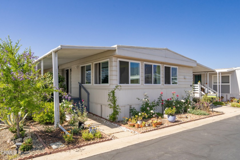Welcome home to the gated community in Ojai Villa Estates 55+ - Beach Home for sale in Ojai, California on Beachhouse.com
