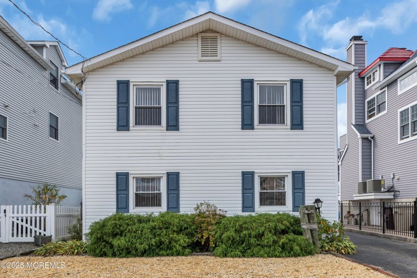Open Bay Featured Listing! Welcome to Glen Cove, Bayville's - Beach Home for sale in Bayville, New Jersey on Beachhouse.com