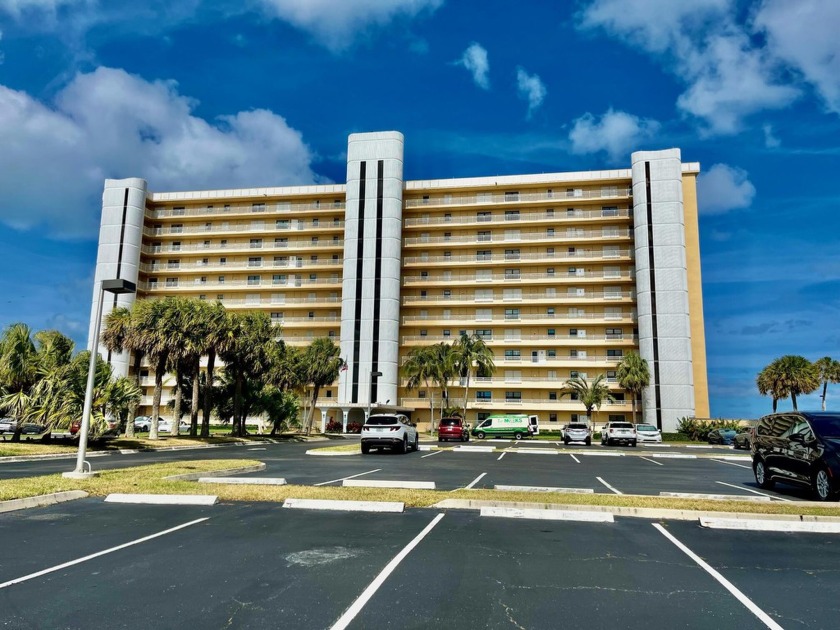 Gorgeous views, sunrises and gentle breezes from your private - Beach Condo for sale in Hutchinson Island, Florida on Beachhouse.com