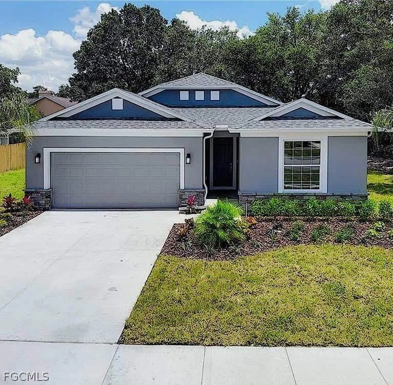 New construction Foxtail model to be built featuring 4 bedrooms - Beach Home for sale in North Port, Florida on Beachhouse.com