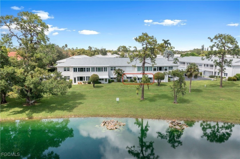 Welcome to Lake Lawn Condo. This beautiful FIRST FLOOR unit - Beach Condo for sale in Fort Myers, Florida on Beachhouse.com