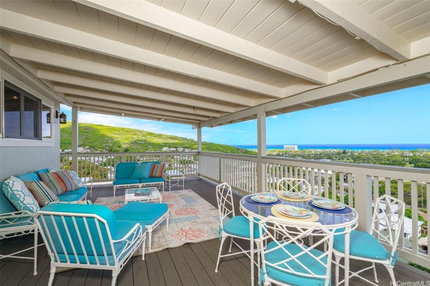 Amazing must-see views and location!! Rarely available classic - Beach Home for sale in Honolulu, Hawaii on Beachhouse.com