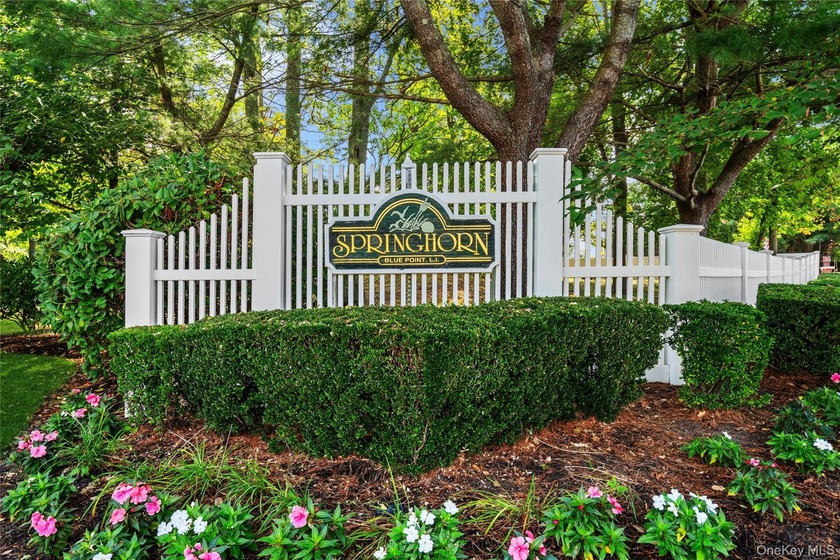 Fabulous, one-story, Springhorn Condo in a wonderful location - Beach Condo for sale in Blue Point, New York on Beachhouse.com