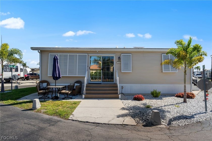 This well-maintained manufactured home offers comfortable - Beach Home for sale in Fort Myers, Florida on Beachhouse.com