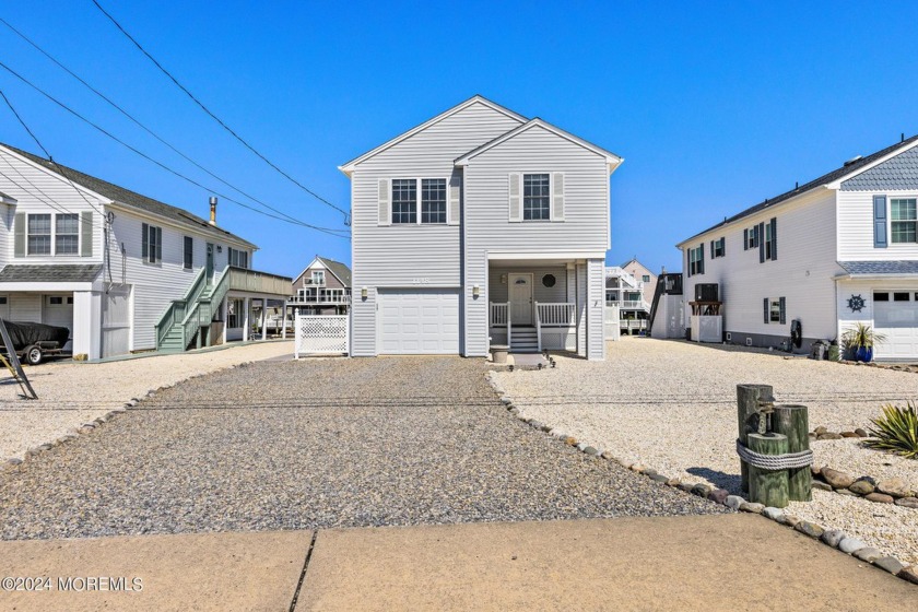 Welcome to your own piece of paradise! This beautiful home - Beach Home for sale in Little Egg Harbor, New Jersey on Beachhouse.com