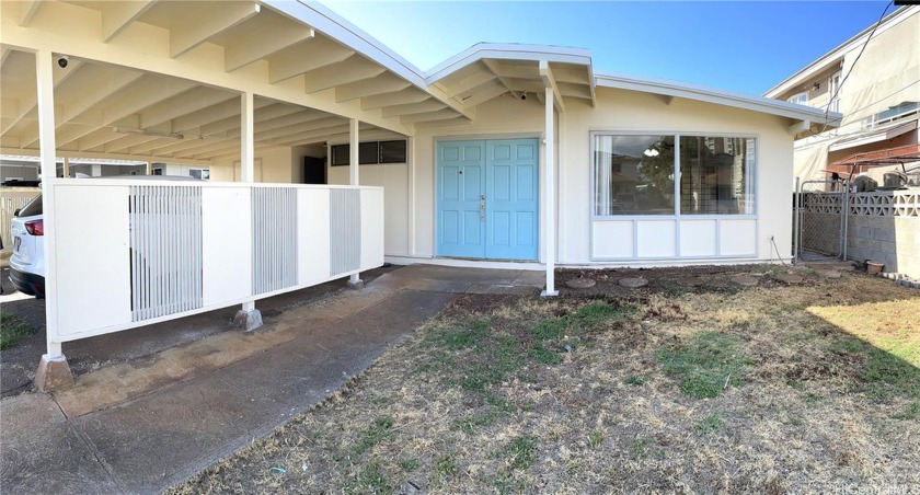 Newly renovated single house with 4 bedrooms and a large family - Beach Home for sale in Waipahu, Hawaii on Beachhouse.com