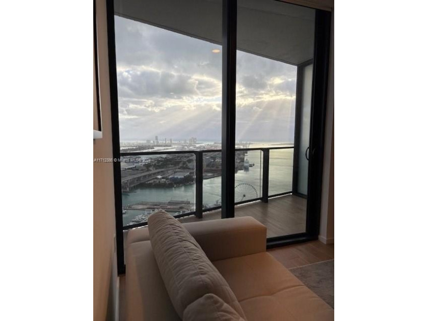 Welcome to the most desirable view on The Elser Toward! This - Beach Condo for sale in Miami, Florida on Beachhouse.com