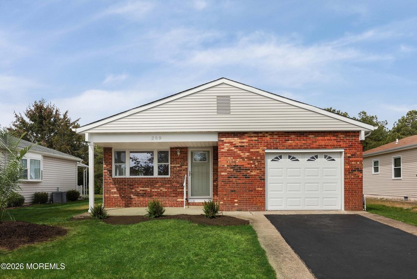289 Costa Mesa is a beautifully updated Lakeview model in - Beach Home for sale in Toms River, New Jersey on Beachhouse.com