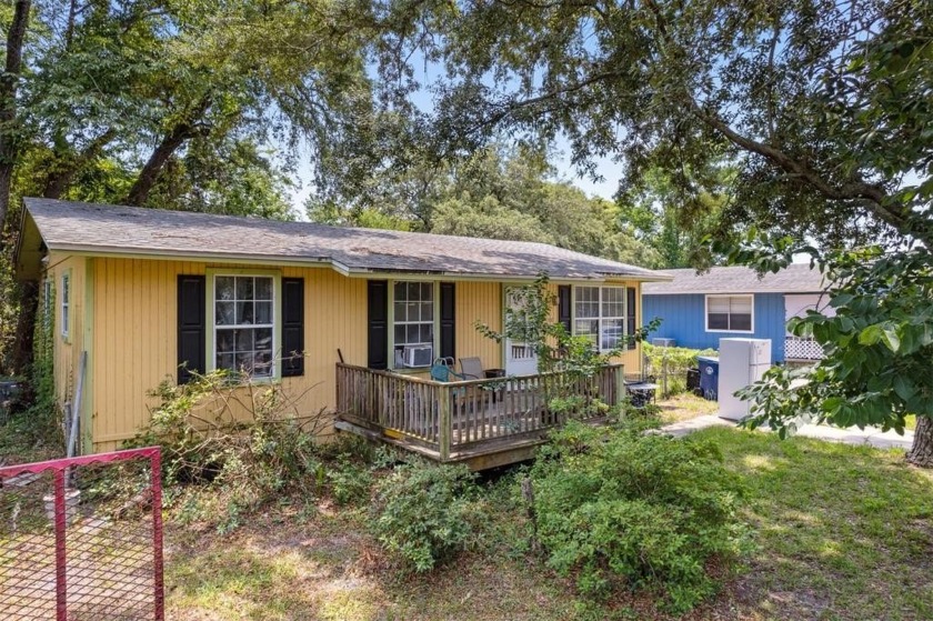 This Amelia Island 1970's cottage is a blank canvas waiting for - Beach Home for sale in Fernandina Beach, Florida on Beachhouse.com