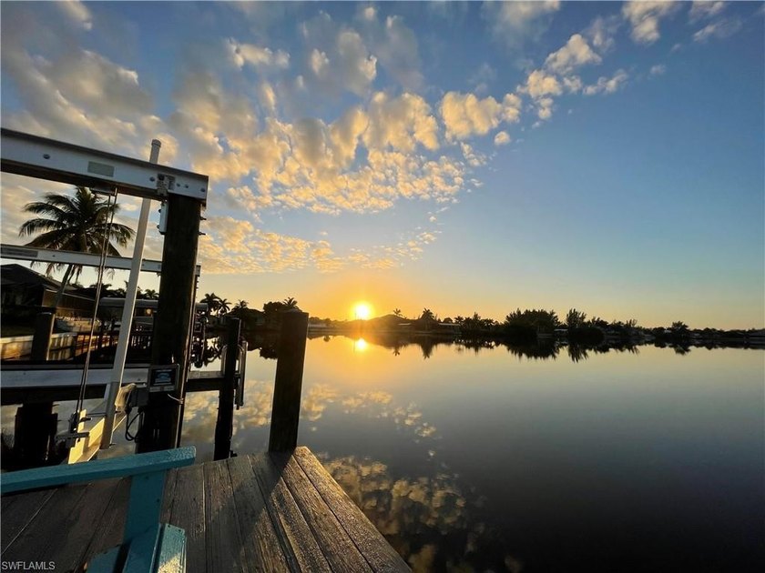 Welcome to a gulf access waterfront home with direct boating - Beach Home for sale in Cape Coral, Florida on Beachhouse.com