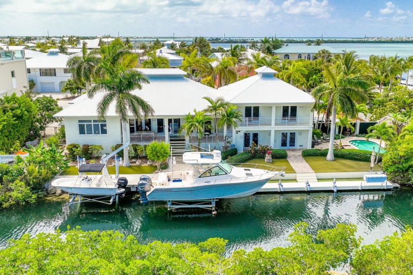 LUXURY LIVING IN THE LOWER KEYS where the pace of life is a bit - Beach Home for sale in Big Pine Key, Florida on Beachhouse.com