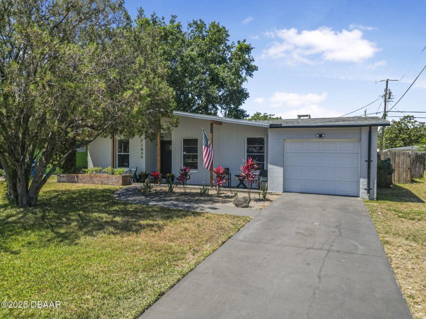Welcome to 1836 Biscayne Avenue in South Daytona! This - Beach Home for sale in South Daytona, Florida on Beachhouse.com