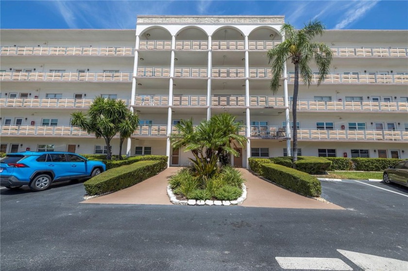 Come see this HIGH  DRY beautifully renovated, 2nd floor condo - Beach Condo for sale in St. Petersburg, Florida on Beachhouse.com