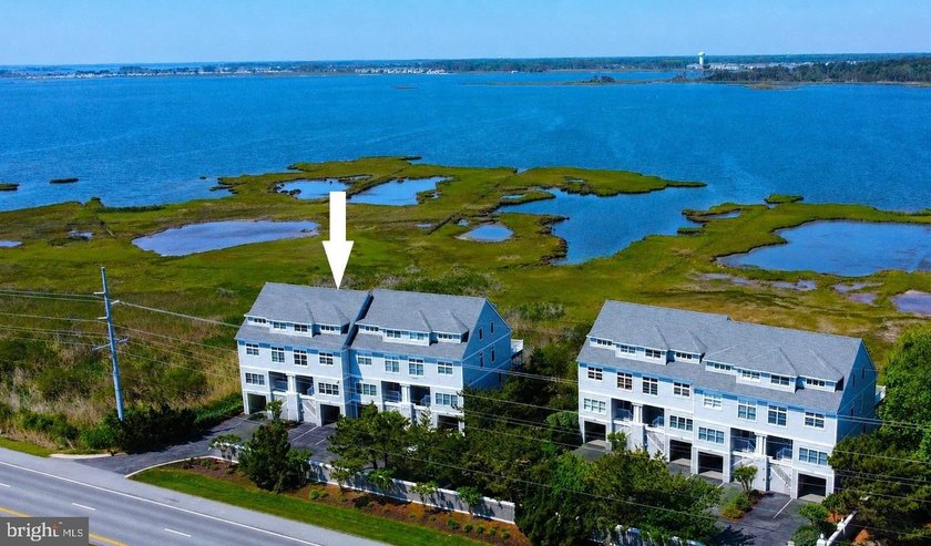 Simply stunning bayfront townhome ideally positioned to capture - Beach Condo for sale in Fenwick Island, Delaware on Beachhouse.com