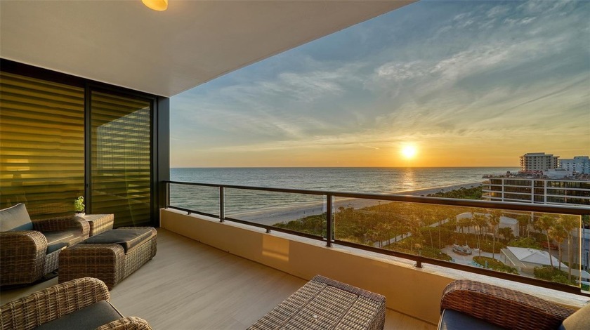 Sanctuary penthouse with spectacular views of both the Gulf of - Beach Condo for sale in Longboat Key, Florida on Beachhouse.com