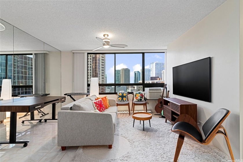 Metropolitan living in Kakaako! This bright, well-maintained 628 - Beach Condo for sale in Honolulu, Hawaii on Beachhouse.com