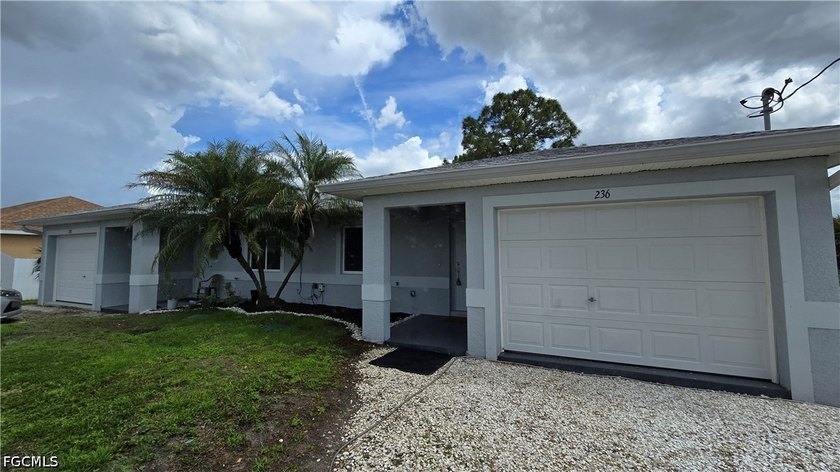 Seeing is believing-this duplex outshines anything under $400K - Beach Home for sale in Lehigh Acres, Florida on Beachhouse.com