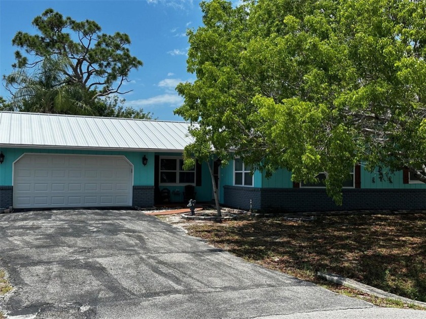 Welcome home to your newly completely updated move in ready home - Beach Home for sale in Venice, Florida on Beachhouse.com