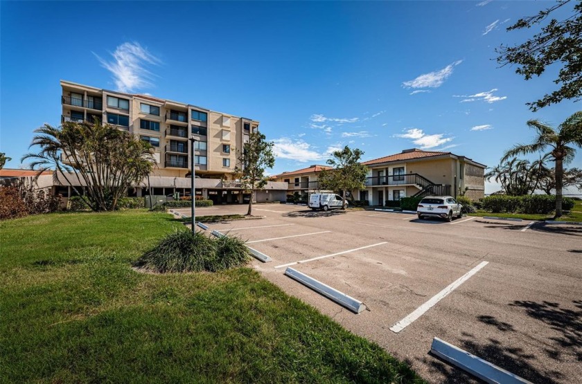 Great water views from this updated ground floor condo that had - Beach Condo for sale in St. Petersburg, Florida on Beachhouse.com