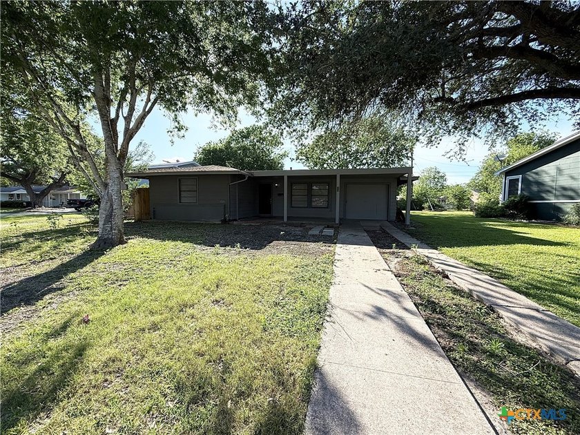 Freshly remodeled 2-bedroom, 2-bath home with major updates - Beach Home for sale in Port Lavaca, Texas on Beachhouse.com