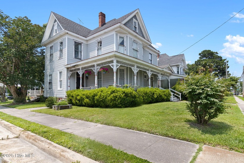 Step back in time with this 1894-built gem at 601 N Road Street - Beach Home for sale in Elizabeth City, North Carolina on Beachhouse.com