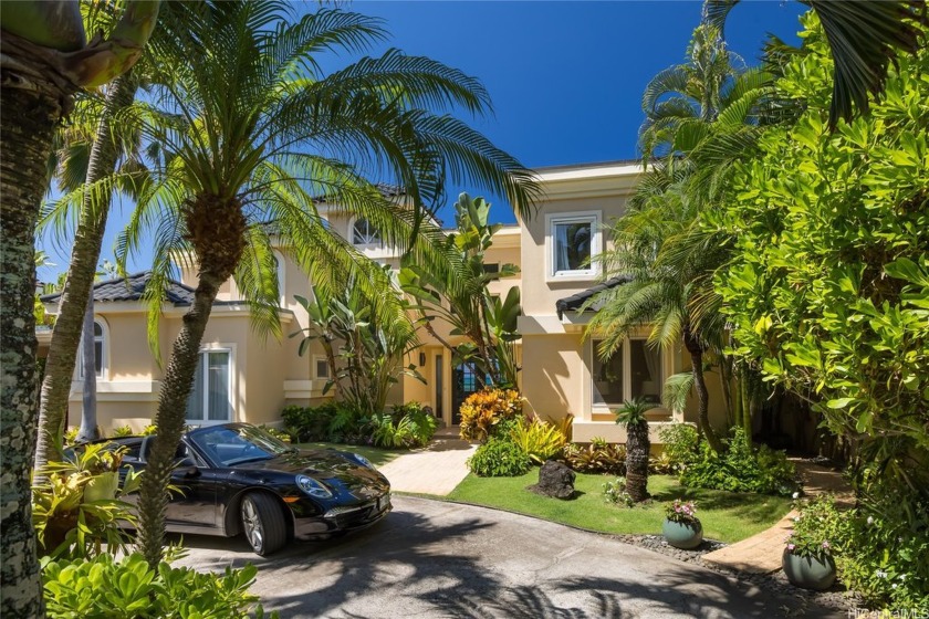 Priced to Sell, Oceanfront LANIKAI, Stunning, gated - Beach Home for sale in Kailua, Hawaii on Beachhouse.com