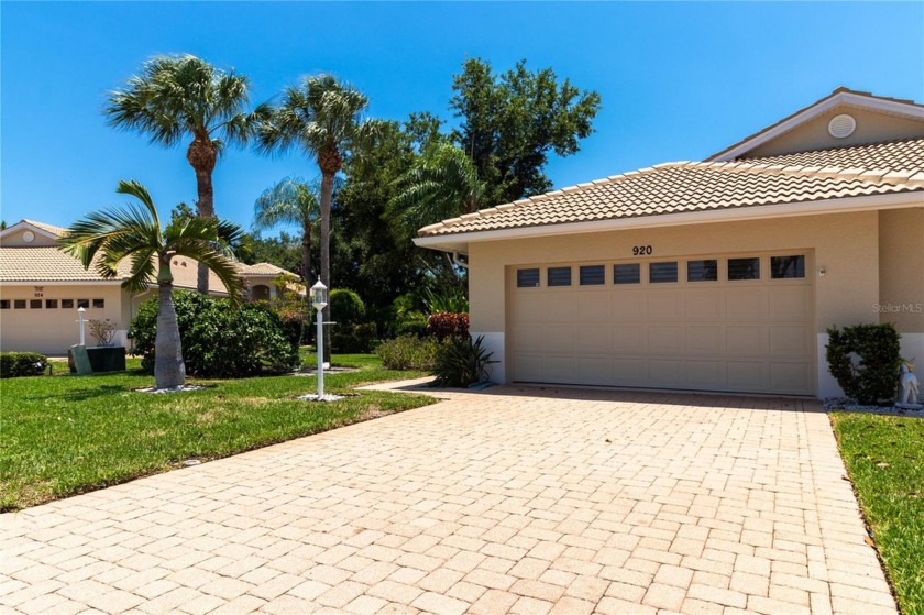 Welcome to this charming 2 bedroom, 2 bath Villa in the heart of - Beach Home for sale in Englewood, Florida on Beachhouse.com