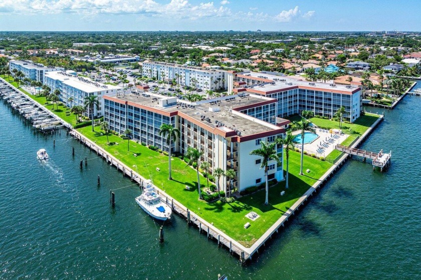 Discover this stunning 2-bedroom, 2-bathroom waterfront condo in - Beach Condo for sale in North Palm Beach, Florida on Beachhouse.com