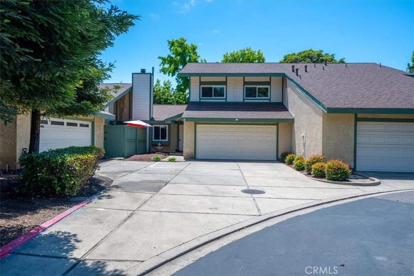 Convenience and comfort are yours in this lovely 3 bedroom, 1.5 - Beach Home for sale in San Luis Obispo, California on Beachhouse.com