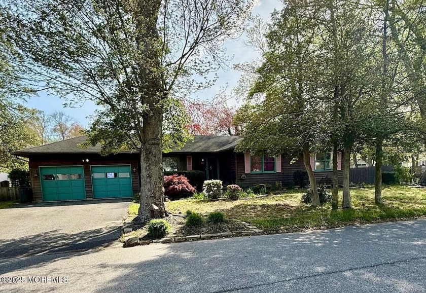 Great waterfront community. This property is one street away - Beach Home for sale in Waretown, New Jersey on Beachhouse.com
