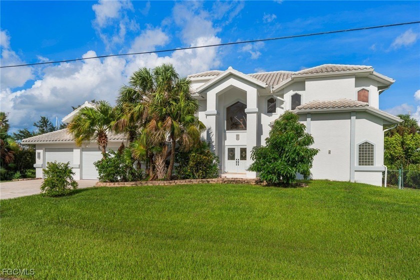 Updated SAILBOAT ACCESS pool Home! Investment Opportunity - Beach Home for sale in Port Charlotte, Florida on Beachhouse.com