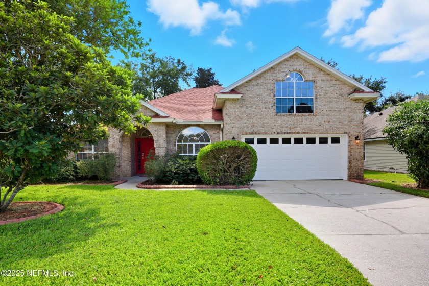 Beautiful Updated lakefront home in the Parkes neighborhood of - Beach Home for sale in Saint Johns, Florida on Beachhouse.com
