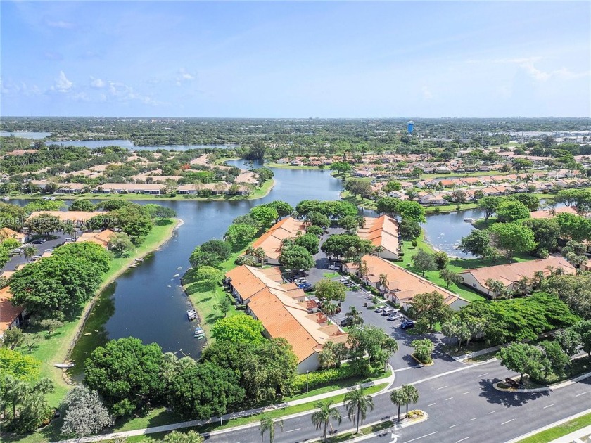 Beautifully updated 3 bed, 2 bath villa home in Deerfield Beach - Beach Home for sale in Deerfield Beach, Florida on Beachhouse.com
