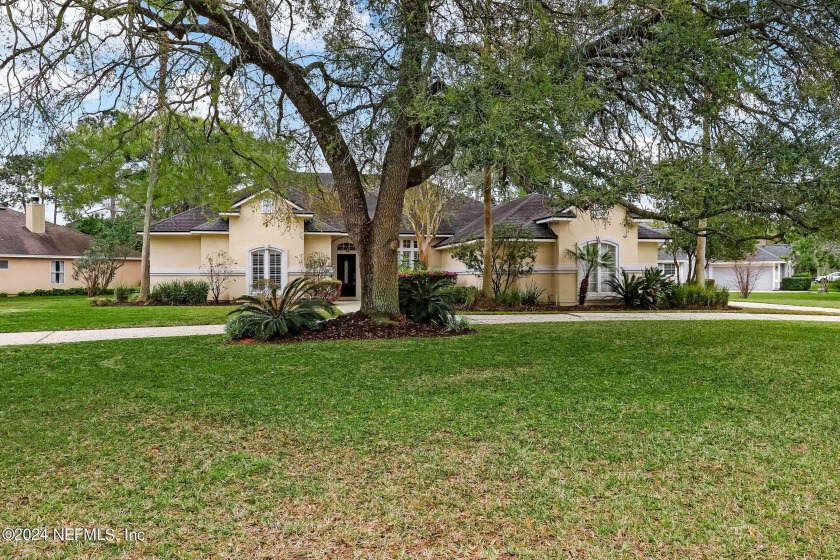 This home is located on a pristine corner lot with beautiful - Beach Home for sale in Saint Johns, Florida on Beachhouse.com