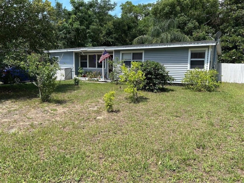 Located near historic Old Town, this well-priced starter home - Beach Home for sale in Fernandina Beach, Florida on Beachhouse.com