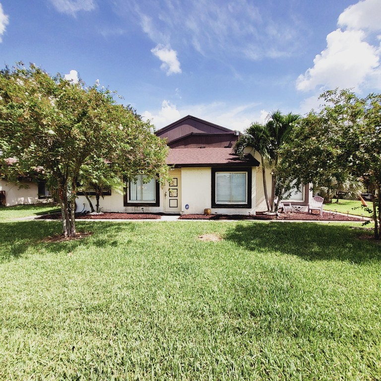 Roof done in 2023.  This beautifully maintained condo is all - Beach Home for sale in West Palm Beach, Florida on Beachhouse.com