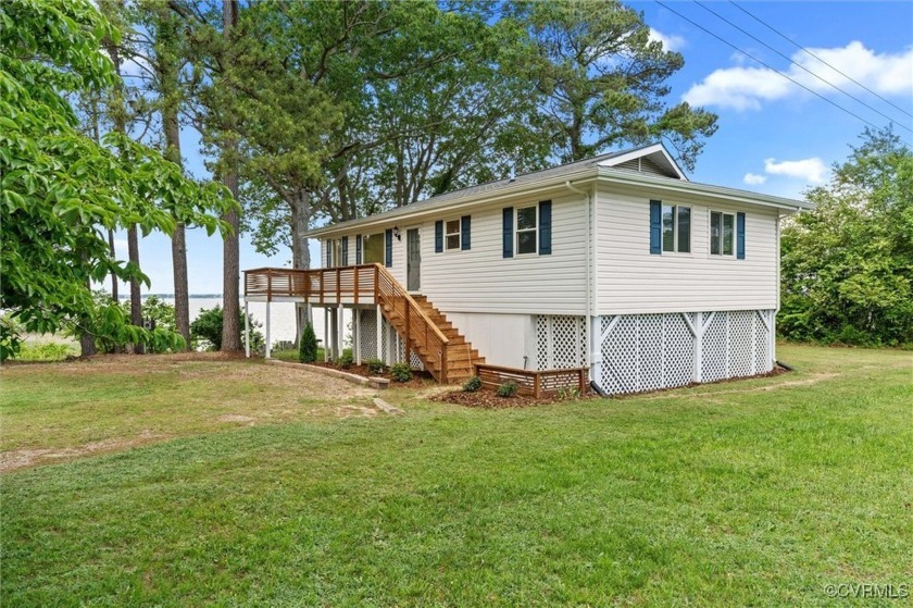 Wow, River front community home, super unrestricted views of the - Beach Home for sale in Center Cross, Virginia on Beachhouse.com