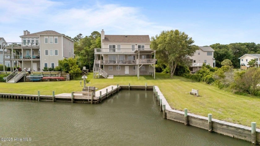 Are you in search of the ideal sound-front sanctuary on the - Beach Home for sale in Emerald Isle, North Carolina on Beachhouse.com