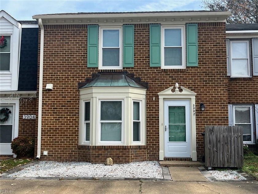 Beautifully updated 3-bedroom, 2.5-bath townhome in the heart of - Beach Townhome/Townhouse for sale in Virginia Beach, Virginia on Beachhouse.com