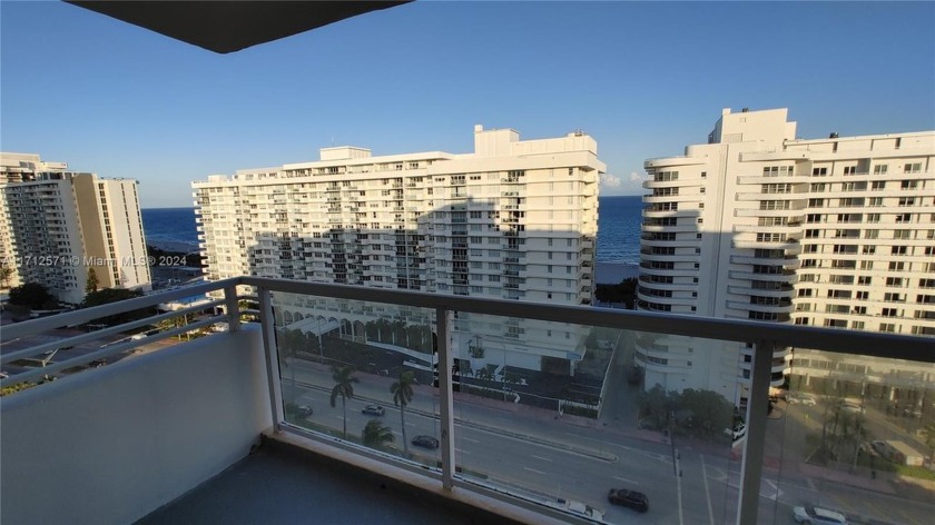 Welcome to your 2/2 in Miami Beach. Ocean view and access to the - Beach Condo for sale in Miami Beach, Florida on Beachhouse.com