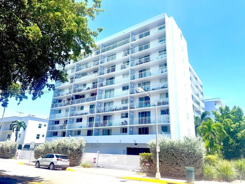 1 assigned parking space. Beautifully furnished 1-bedroom - Beach Condo for sale in Miami Beach, Florida on Beachhouse.com