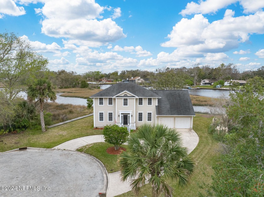 PRICE REDUCTION!!  PRIME WATERFRONT LOCATION!! In a small quiet - Beach Home for sale in Jacksonville, Florida on Beachhouse.com