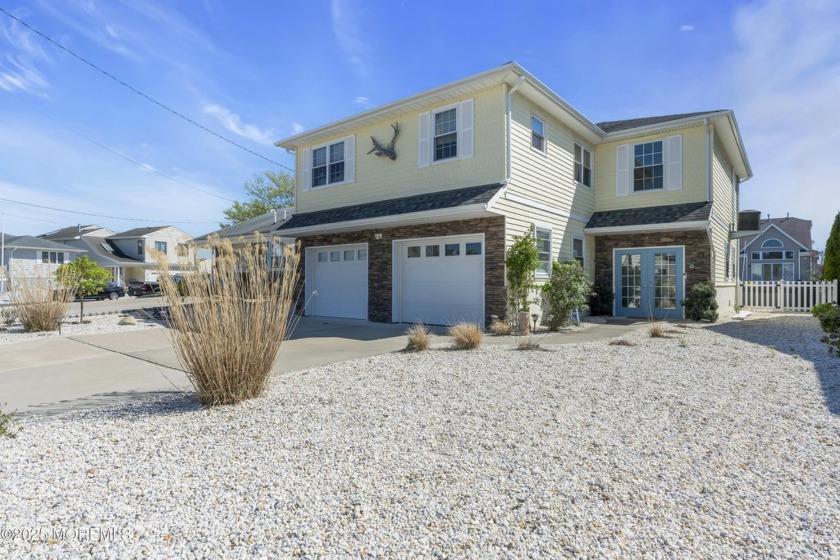 This is a coming soon listing and cannot be shown until Saturday - Beach Home for sale in Toms River, New Jersey on Beachhouse.com