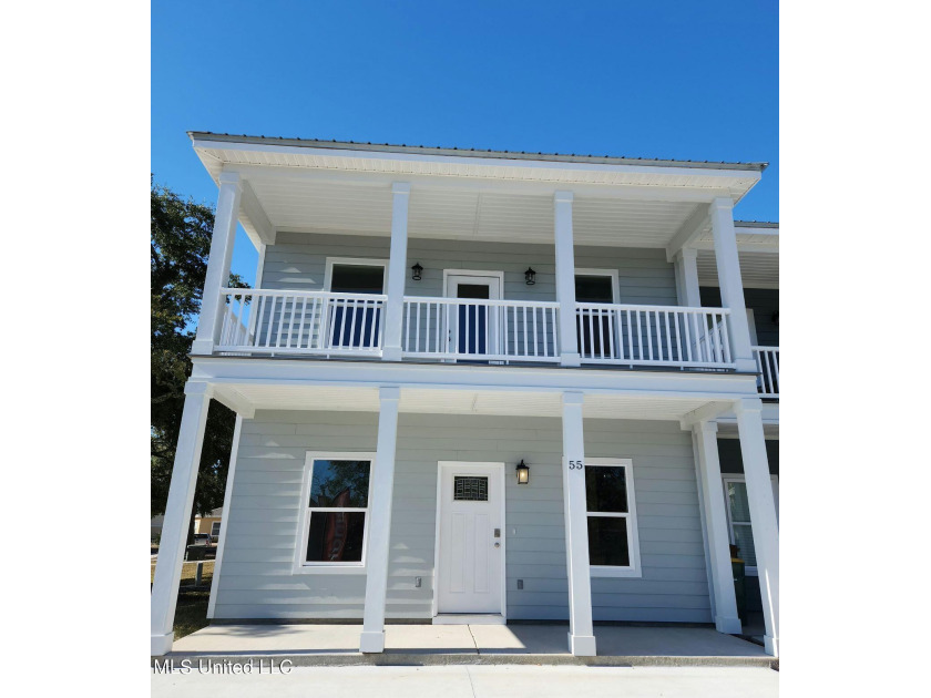 2 story townhouse in the beautiful, beach block gated community - Beach Townhome/Townhouse for sale in Long Beach, Mississippi on Beachhouse.com