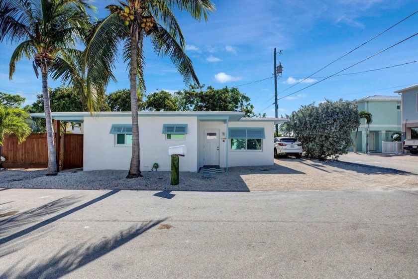 Charming Conch House that has been fully updated with new roof - Beach Home for sale in Marathon, Florida on Beachhouse.com