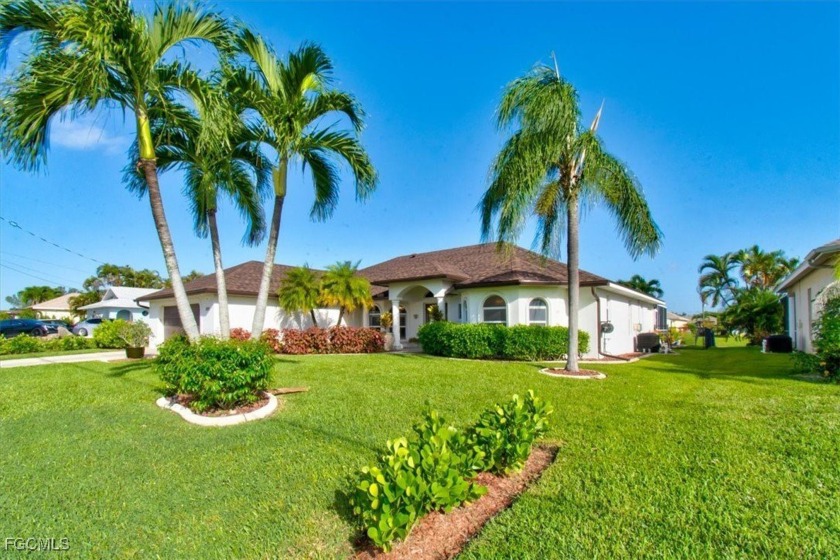 NO FLOOD INSURANCE REQUIRED. NEVER FLOODED. PRICE jUST REDUCED - Beach Home for sale in Cape Coral, Florida on Beachhouse.com