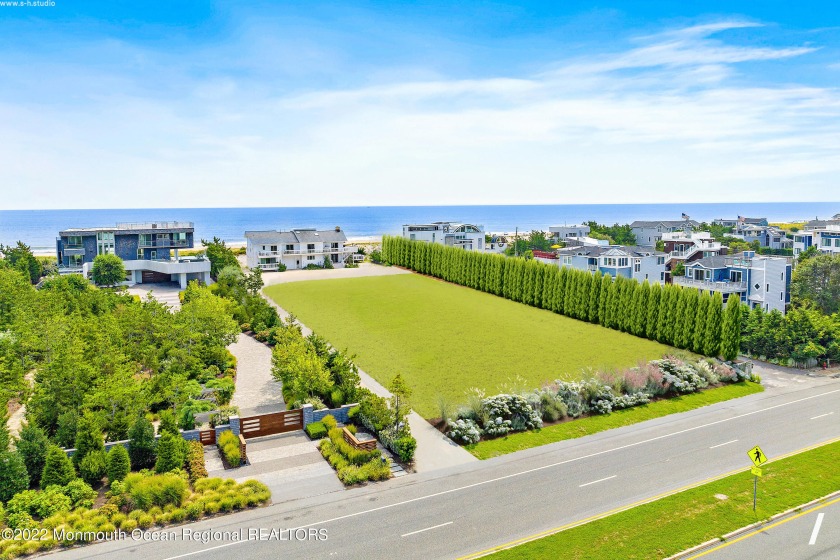 This spectacular oceanfront 7 bedroom home on a full tract - Beach Home for sale in Long Beach Island, New Jersey on Beachhouse.com